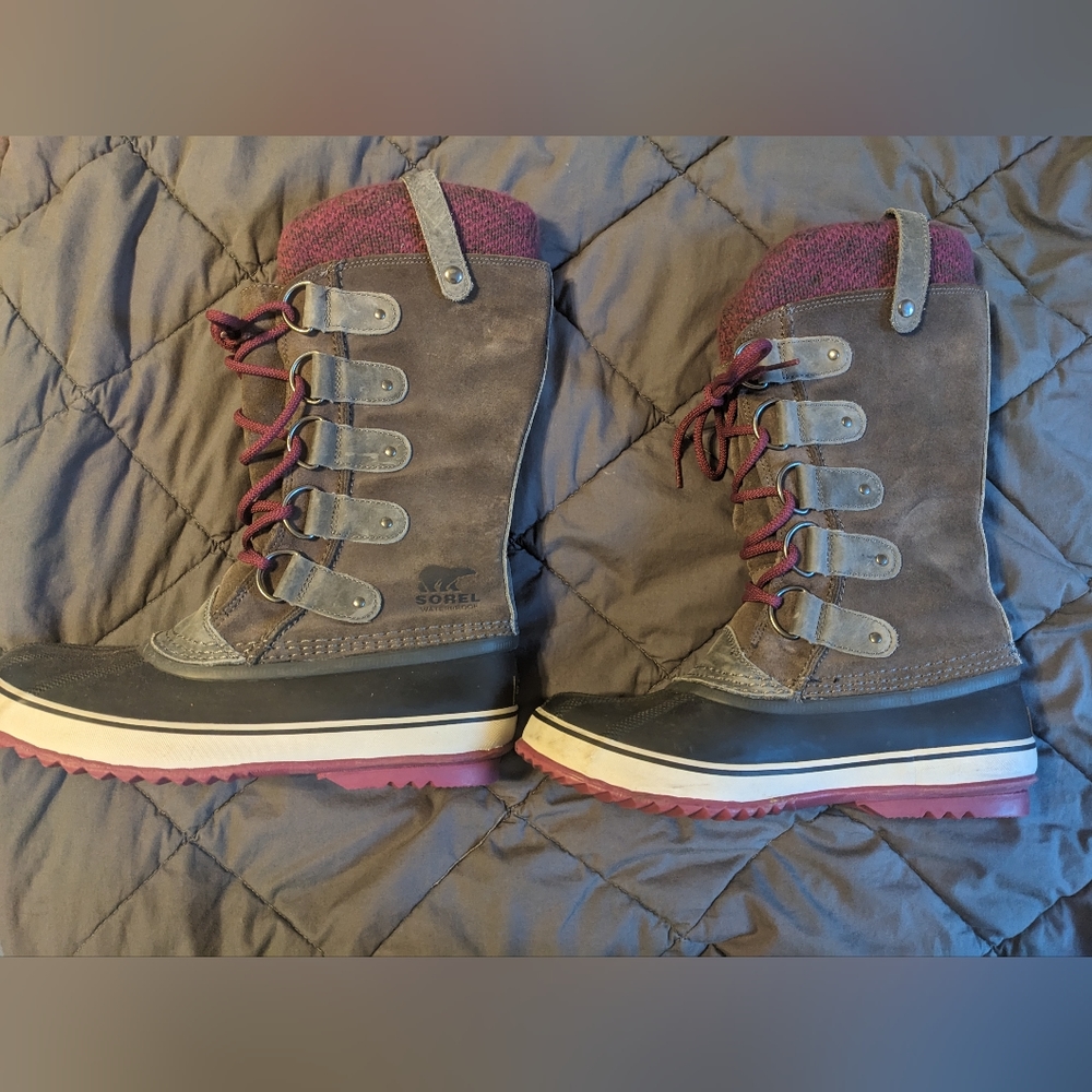 Sorel Joan of arc boots